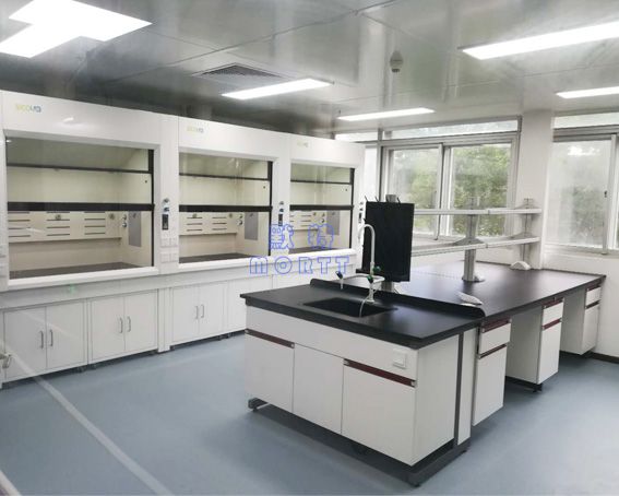 點(diǎn)擊進(jìn)入看圖評(píng)論 化學(xué)實(shí)驗(yàn)室通風(fēng)空調(diào)系統(tǒng)的設(shè)計(jì)(圖1)